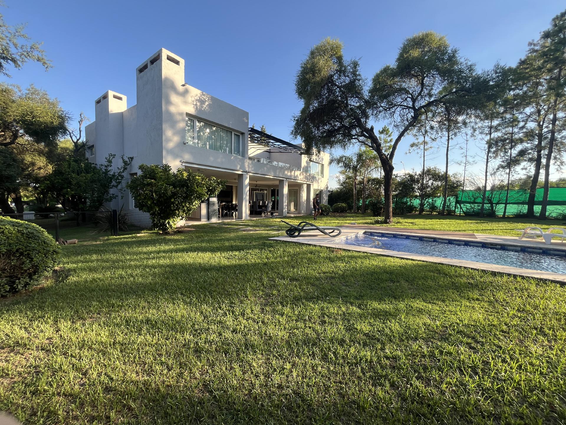 LOMAS DE LA CAROLINA