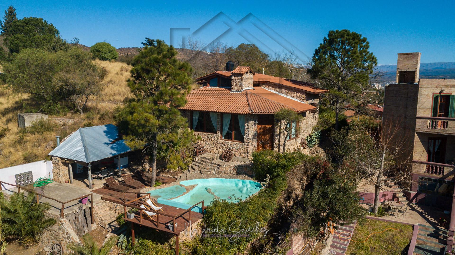 CASA SOBRE LAS SIERRAS